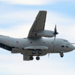 Zeci de români aduși acasă din Iordania de o aeronavă militară, în contextul conflictului din Gaza, inclusiv 13 micuți aflați în suferință. 3 zeci de romani repatriati din iordania cu o aeronava militara pe fondul conflictului din gaza printre ei 13 copii bolnavi 6824ee2f8f938