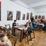 Sărbătoarea Constanței la Muzeul de Artă: Colaborare creativă, îndrumare artistică și harta unui oraș vibrat de nuanțe 2 zilele constantei la muzeul de arta creatie colectiva ghidaj artistic si harta unui oras trait prin culoare 682af0f4790f8