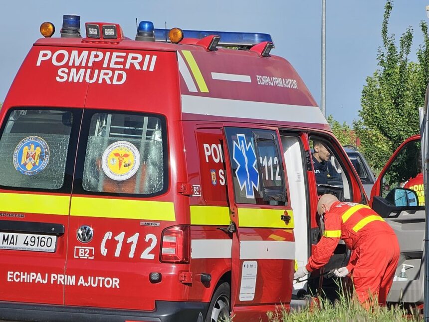 Plan Roșu în Tariverde: Coliziune între o mașină și un autocar cu pasageri ucraineni 1 a fost activat planul rosu in tariverde accident rutier intre o masina si un autocar in care se aflau mai multi ucraineni 685c22119fc53