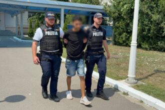 a furat o masina dintr un service din constanta si a condus fara permis pana la medgidia tanar de 26 de ani retinut de politisti 685aa2bf0b846