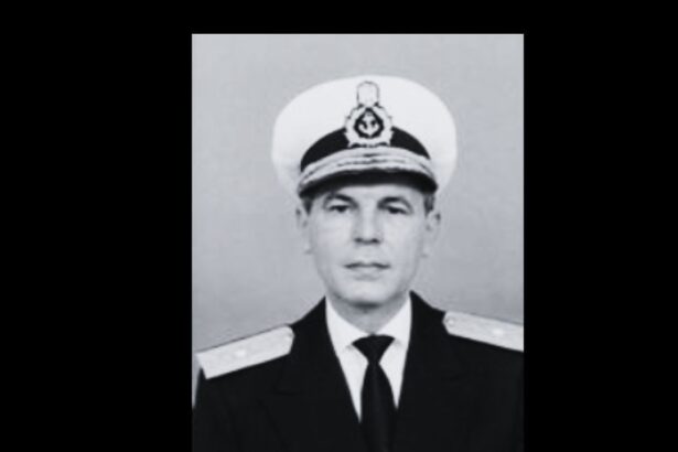 a murit un fost comandant al centrului de scafandri 6841e75ea5aa3