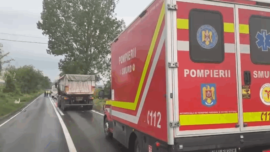 Coliziune spectaculoasă pe DN 39: Trei mașini implicate între Mangalia și Neptun! 1 accident pe dn 39 intre mangalia si neptun trei autoturisme s au ciocnit 683c1b8644bd9