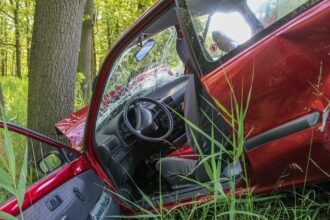 accident pe strada medgidiei din cernavoda un tanar baut a intrat cu masina intr un copac iata ce alcoolemie avea 683d65f479a21