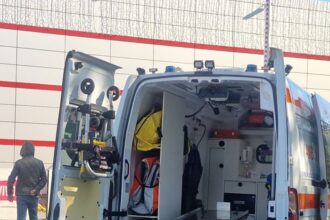 accident rutier cu persoana incarcerata produs in parcarea vivo constanta intervin salvatorii 68405652d5104