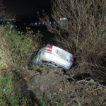 Coliziune pe drumurile din Dobromir: Un șofer neautorizat a pierdut controlul volanului pe DJ 391 A 2 accident rutier in dobromir un barbat fara permis s a rasturnat cu masina pe dj 391 a 6861103fb1795