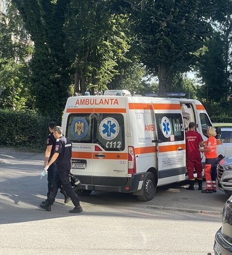 accident rutier in statiunea olimp doua persoane au fost transportate de urgenta la spital 685e8ce4b2034