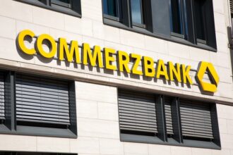 actiunile commerzbank sunt prea scumpe pentru un acord de fuziune spune seful unicredit 684acc613557b