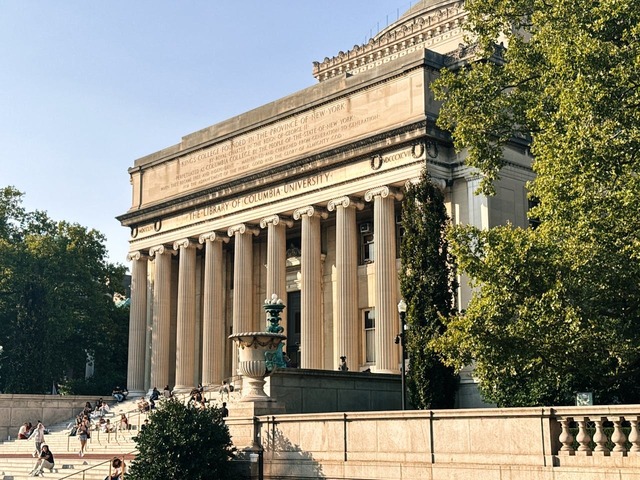 Administrația Trump își manifestă intenția de a revoca acreditarea Universității Columbia 1 administratia trump ameninta sa retraga acreditarea universitatii columbia 6841bbdc1b01a