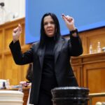 Parlamentul ia măsuri stricte: Sancțiuni sporite pentru agresiuni și acte violente. Matichescu (PSD): „Violența nu poate fi tolerată, nu are justificare” 3 adoptat in parlament pedepse mai mari in cazul lovirii sau a altor acte de violenta matichescu psd violenta nu are scuza nu are justificare 6841875b6b8bb