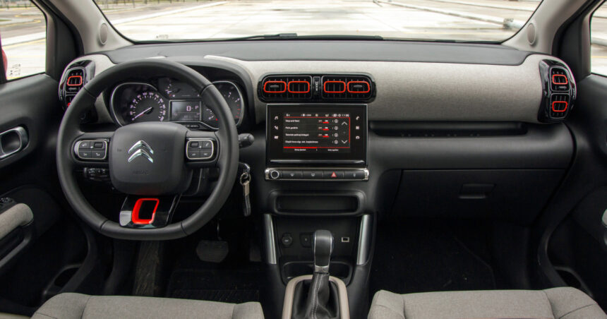 Airbag-urile Takata lovește din nou: Citroen solicită oprirea de urgență a modelelor C3 și DS3 din întreaga Europă 1 airbag urile takata mai fac o victima citroen cere imobilizarea imediata a tuturor automobilelor c3 si ds3 din europa 6852b7256c7e0