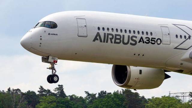 Airbus își revizuiește optimismul în privința vânzărilor de aeronave, în ciuda disputelor comerciale 1 airbus si a imbunatatit estimarile privind vanzarile de avioane in pofida tensiunilor comerciale 684a70d36f128