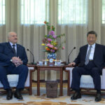 Aleksandr Lukașenko a tras un semnal de alarmă lui Xi Jinping privind presiunea fără precedent a Occidentului asupra Chinei și Belarusului. 2 aleksandr lukasenko i s a plans lui xi jinping de faptul ca occidentul exercita o presiune fara precedent asupra chinei si belarusului 684009e86f946