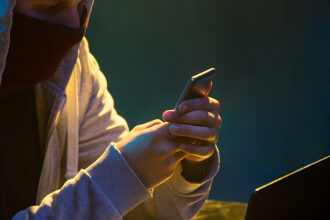 alerta de frauda online o campanie falsa promite iphone uri ieftine folosindu se ilegal numele platformei emag 6855988238691