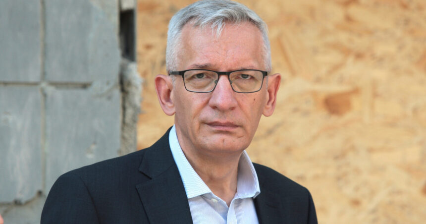 Martin Jäger: Posibilul succesor al conducerii serviciilor de informații din Germania, cu o carieră impresionantă în spate, la Kiev. 1 ambasadorul germaniei la kiev ar putea deveni noul sef al spionajului de la berlin ce cariera are in spate martin jager 6849e9c7cd827
