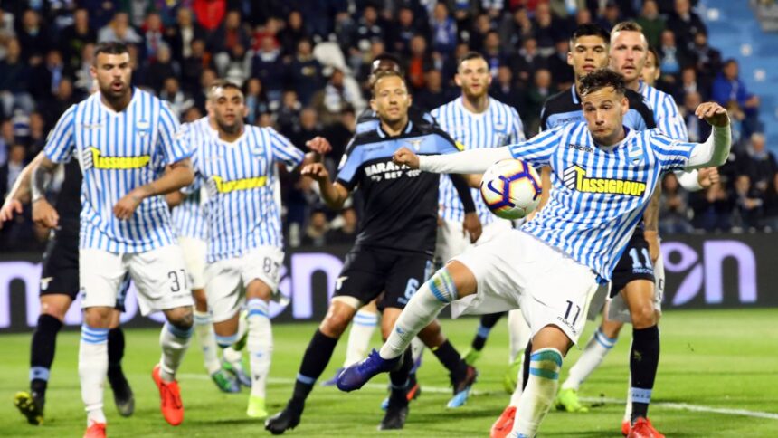 DISCUȚIE STRATEGICĂ Dinamo și Rapid au suferit o înfrângere crucială. Trei motive care explică de ce adversara din SuperLigă a reușit o mutare de impact în piața transferurilor. 1 analiza dinamo si rapid au pierdut o lupta importanta trei motive pentru care rivala din superliga a dat o lovitura in mercato 6861050966d6f