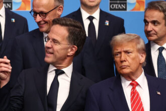 analiza reuters ce efect au avut linguselile pentru trump la nato europa il calmeaza cu promisiuni pe care nu si le poate permite 685ce0cde79ea