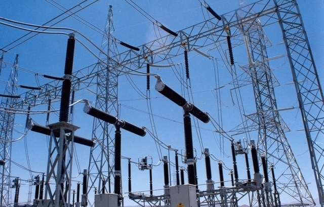 OFICIAL: Comisia Europeană permite țărilor UE să aloce fonduri din bugetele naționale pentru investiții în infrastructura energetică, asigurând astfel stabilitatea tarifelor pentru consumatori. 1 anunt comisia europeana tarile ue pot finanta de la bugetele lor de stat anumite investitii in retelele energetice pentru a tine sub control tarifele platite de consumatori 6842bc8037a8a