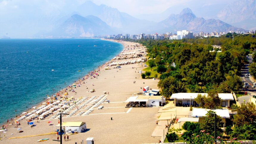 Atenție, călători! Vara aceasta în Turcia, 4.000 de locuri de cazare au fost suspendate. Află detaliile! 1 anunt important pentru cei care merg vara aceasta in turcia 4 000 de unitati de cazare au fost inchise vezi aici despre ce este vorba 6852655c7e235