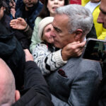 Călin Georgescu își îndeamnă susținătorii după ce a primit o penalizare de 200.000 de lei de la AEP 2 apelul facut de calin georgescu catre sustinatorii sai dupa ce a fost amendat cu 200 000 de lei de aep 68517acdb4391