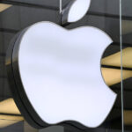Apple, acuzată de investitori pentru promisiuni exagerate în domeniul inteligenței artificiale, se confruntă cu pierderi semnificative 2 apple data in judecata pentru ca ar fi exagerat progresul in ai actionarii reclama pierderi uriase 6857a548bc609