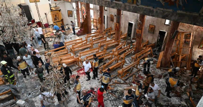 Atac devastator într-o biserică din Siria: Peste 20 de vieți pierdute în urma unui atentat sinucigaș 1 atentat sinucigas la o biserica din siria cel putin 20 de morti 6858713102e09