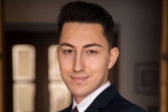 av stoica alin marius a reprezentat cu succes un elev al scolii de politie vasile lascar pentru obtinerea in instanta a unor daune morale in valoare de 5 000 de euro ca urmare a ex 6847dbe9d39c4