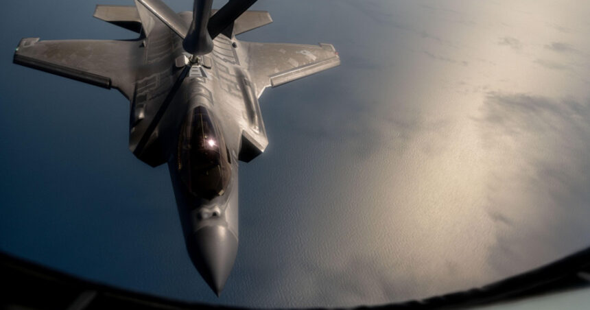 Avioanele F-35 din Norvegia vor asigura apărarea bazei militare de la Rzeszów, un punct strategic vital pentru sprijinul Ucrainei în Polonia 1 avioanele norvegiene f 35 vor proteja baza militara rzeszow centrul cheie de ajutor pentru ucraina din polonia 686270887b291