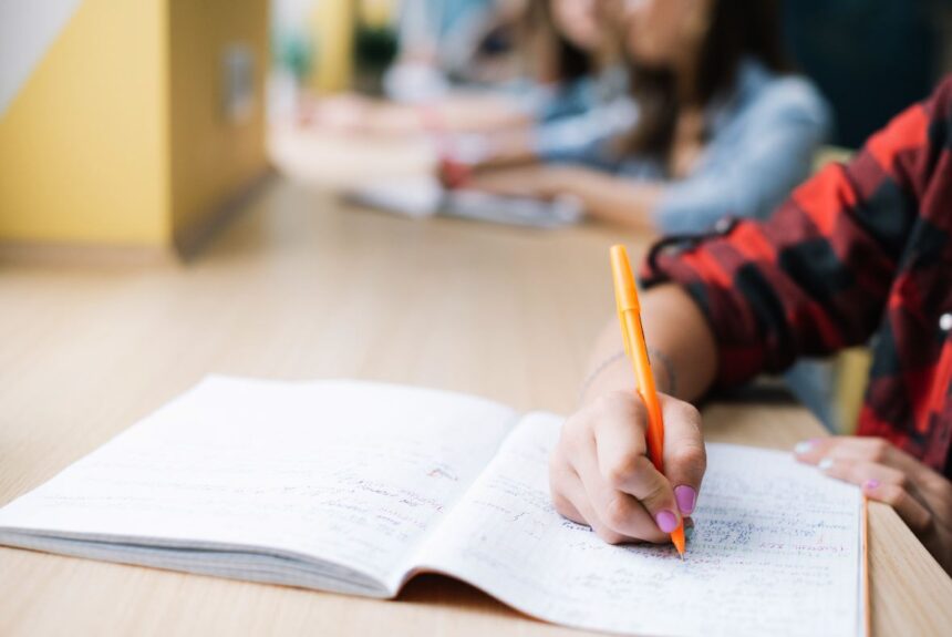 Bacalaureatul din 2025: Startul examenelor scrise pe 10 iunie, cu peste 4000 de participanți în Constanța! 1 bacalaureat 2025 probele scrise incep pe 10 iunie peste 4000 de candidati inscrisi in constanta 68466f3e7287d
