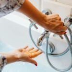 Băile excesiv de călduroase: un risc insidios pentru sănătate 3 baile prea fierbinti un pericol potential 6852958500de5
