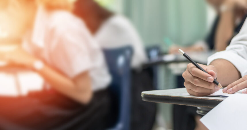 Ghid de evaluare pentru limba și literatura română: Soluții de rezolvare pentru subiectele din Evaluarea Națională 2025 1 barem de corectare la limba si literatura romana modele de rezolvare pentru subiectele de la evaluarea nationala 2025 68595cf6826b7