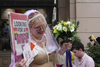 bucurestiul impartit intre parada pride si marsul normalitatii manifestatii cu mesaje opuse 68444e827591c