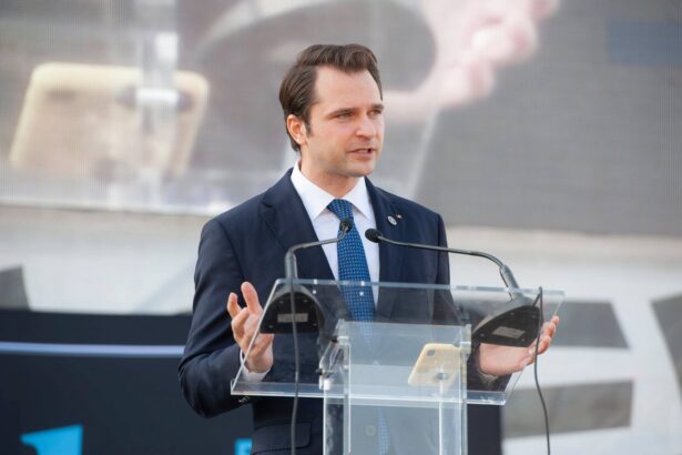 burduja energie ne indeamna sa ne mutam la furnizorul de energie cel mai ieftin 683ef97b4986d