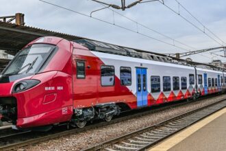 calatorii mai rapide spre sudul litoralului trenurile directe bucuresti mangalia in sub patru ore pana la jumatatea lunii iunie 6845ab2b4a2d6