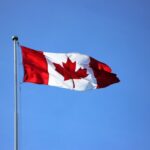 Canada își îmblânzește relațiile cu Donald Trump, renunțând la impozitul asupra marilor companii tehnologice pentru a reînnoi dialogul comercial. 2 canada incearca sa potoleasca furia lui donald trump si renunta la o taxa ce viza gigantii din domeniul tehnologiei pentru a relansa negocierile comerciale 6862681a48135