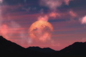 cand poate fi vazuta luna capsuna un fenomen astronomic spectaculos 68433c1bbc45a