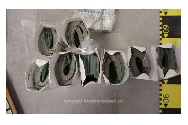 captura impresionanta la frontiera cu ucraina peste jumatate de milion de dolari gasiti ascunsi in cartuse de tigari 6857e73aca2d7