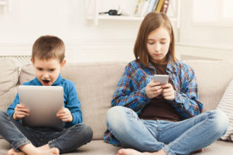 care este impactul internetului asupra copiilor politia arata ca 1 din 6 elevi considera importanta realizarea provocarilor online 68610d95f2c50