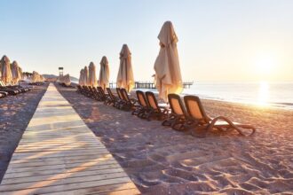 cat costa un sejur de rusalii pe litoralul romanesc iata tarifele la cazare in mamaia nord mamaia eforie si vama veche 6842f25344903