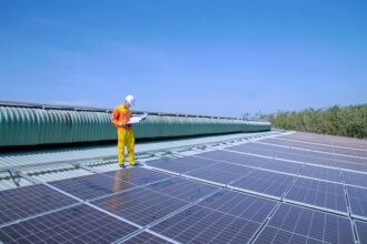 ce firma va construi parcul fotovoltaic din adamclisi contract de peste 620 000 de lei pentru energie verde 684125c477fe7