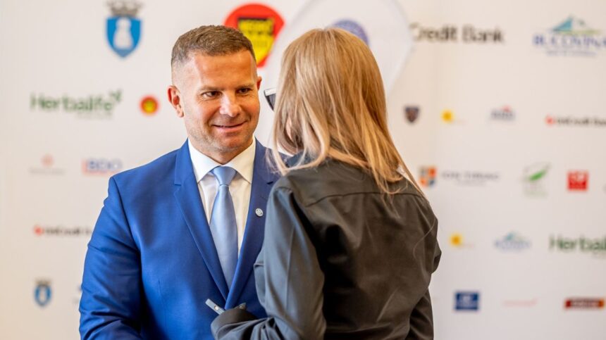 România își pune în joc candidatura pentru a găzdui Campionatul Mondial! 1 ce lovitura romania si a depus candidatura pentru organizarea mondialului 6862728b9de53