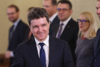 ce ministere va avea usr in guvernul bolojan surpriza de la mae 68559bdd935fe