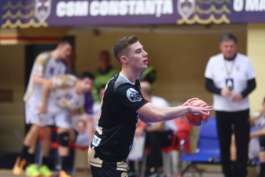 Rareș Ștefan, starul tineretului de la CSM Constanța, își începe aventura la CSM Vaslui! 1 cel mai bun tanar handbalist de la csm constanta rares stefan a plecat la csm vaslui 6856d0be38114