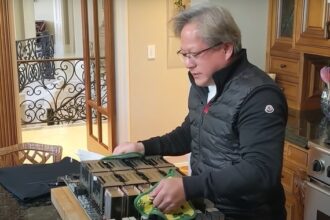 ceo ul nvidia aceasta este decada robotilor si a vehiculelor autonome 684bfe643a71d