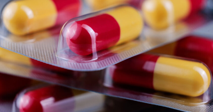 Cercetători din Scoția transformă PET-ul în paracetamol: o inovație întâmpinată cu rezerve de către ecologiști 1 cercetatorii scotieni au produs paracetamol dintr un pet anuntul primit cu scepticism de activistii de mediu 685a60f705a3e