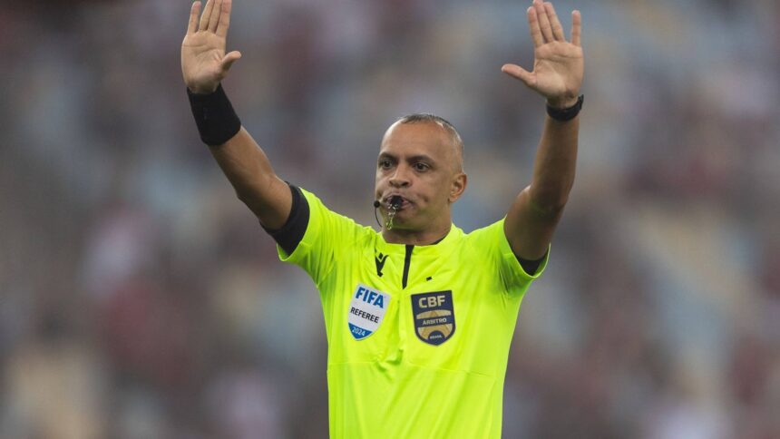 Chivu își începe aventura la Inter în mijlocul unor condiții extreme: arbitrul suspendă partida cu Monterrey de două ori! 1 chivu debut la inter in conditii infernale arbitrul a oprit de doua ori meciul cu monterrey 68523a99236a5