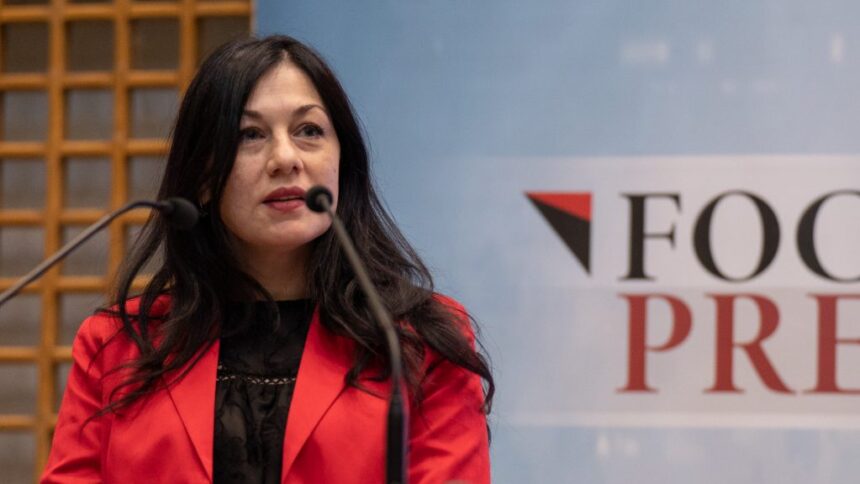 „Revoluția digitală în comunicarea publică: Alexandra Cucu dezvăluie un studiu fascinant despre Primăria Constanța” 1 comunicarea institutionala in era digitala alexandra cucu lanseaza un studiu de caz despre primaria constanta 6840daf32099f