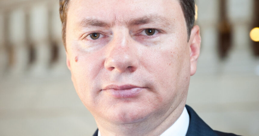 Cosmin Marinescu, expert în economie: "România a intrat în zona deficitului excesiv în 2019, cu mult înaintea crizelor succesive" 1 cosmin marinescu doctor in economie romania a ajuns in procedura de deficit excesiv in 2019 inainte de crizele multiple 6852ab536ab95