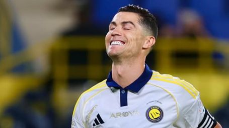 Cristiano Ronaldo își dă avizul și pune pixul pe hârtie! 1 cristiano ronaldo si a dat acordul si semneaza 683c5a36f1bb6