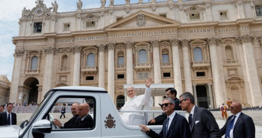 Vaticanul în fața unei provocări financiare: Strângere de fonduri pentru a sprijini misiunea Papei Leon al XIV-lea: „Contribuiți la răspândirea Evangheliei în lume” 1 criza financiara la vatican se strang fonduri in numele papei leon al xiv lea ajutati l sa raspandeasca evanghelia in lume 6852c5370bd80