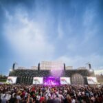 Un spectacol grandios cu ecrane de 750 metri pătrați pe o scenă de 60 metri dă startul Festivalului KIMARO în inima Bucureștiului, în Piața Constituției! 3 cu 750 metri patrati de ecrane pe o scena de 60 metri festivalul kimaro a inceput in piata constitutiei bucuresti 684d7309ce748
